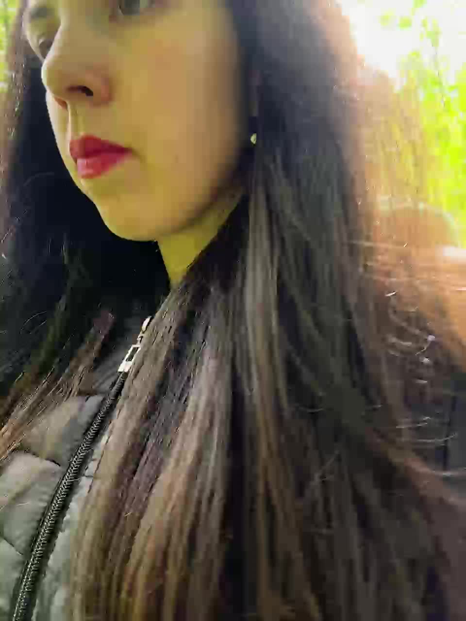 Vika19981 Cam Show Recorded 2025-05-08