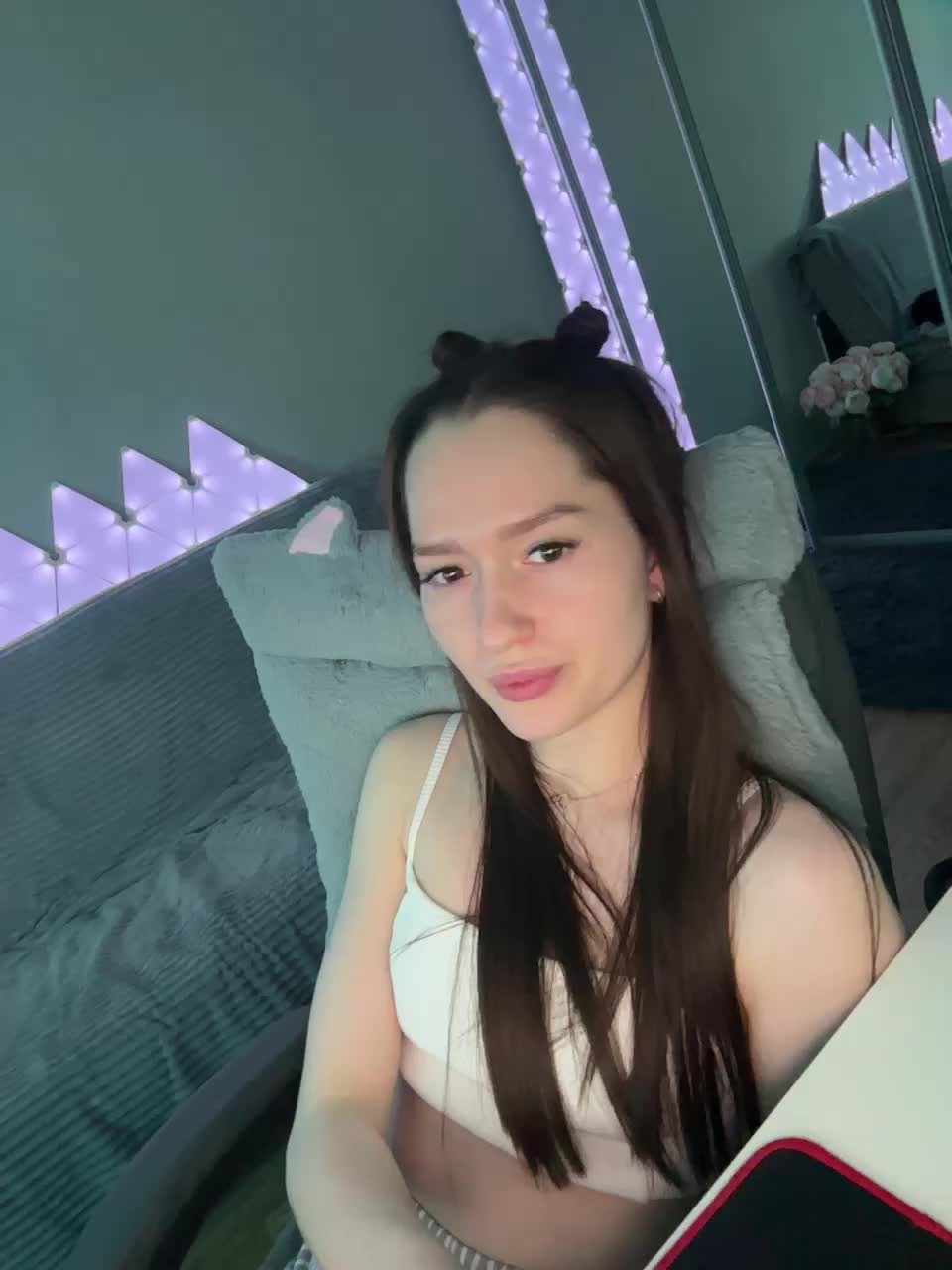 WhiteTEA Cam Show Recorded 2025-05-08