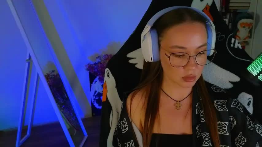 Emili1- Cam Show Recorded 2025-05-08