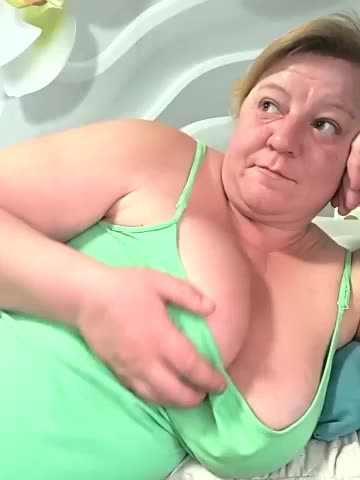 Jusichka Cam Show Recorded 2025-05-08