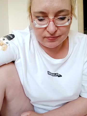 LeonaCrystal Cam Show Recorded 2025-05-08