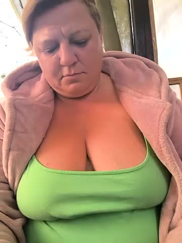 Jusichka Cam Show Recorded 2025-05-08