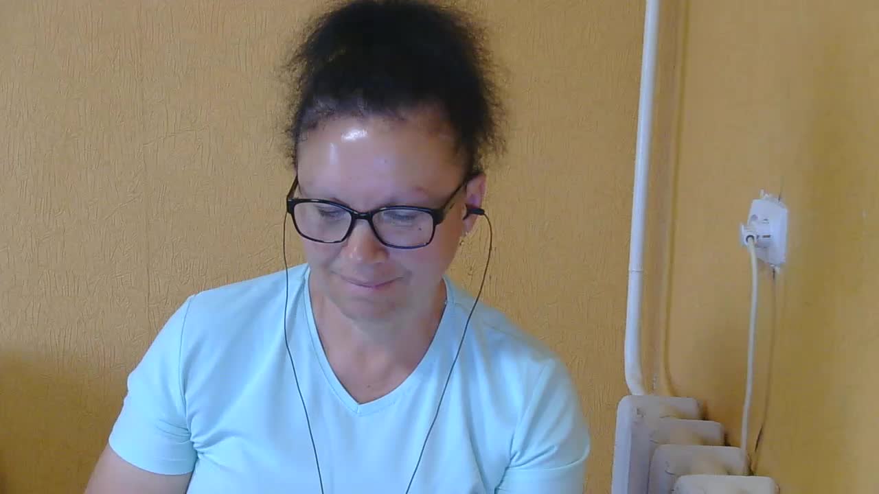 Liddia Cam Show Recorded 2025-05-08