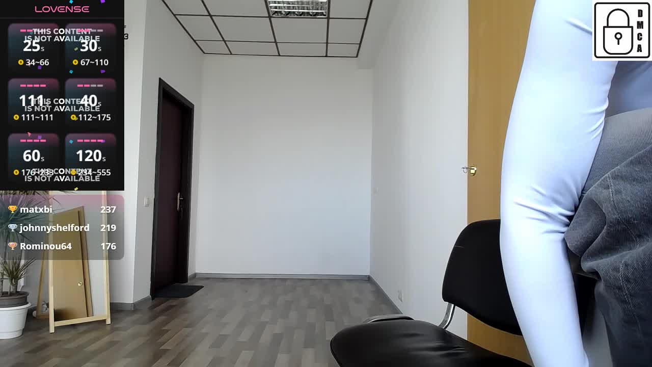 BizzyBeee Cam Show Recorded 2025-05-08