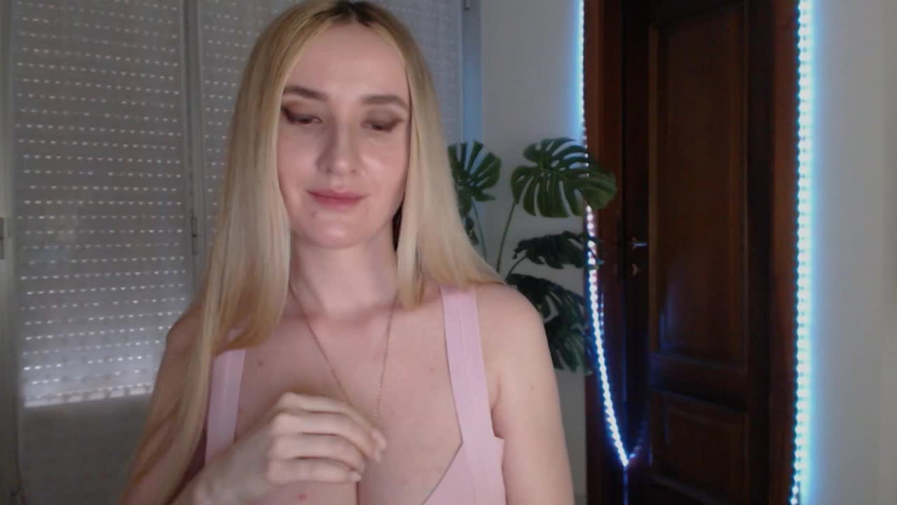 Alina-Lovely Cam Show Recorded 2025-05-09