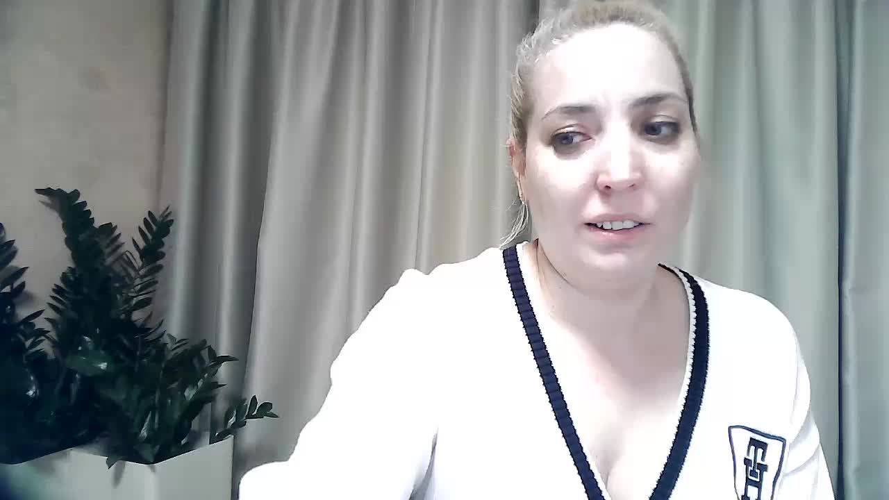 Mariska-kiska Cam Show Recorded 2025-05-09