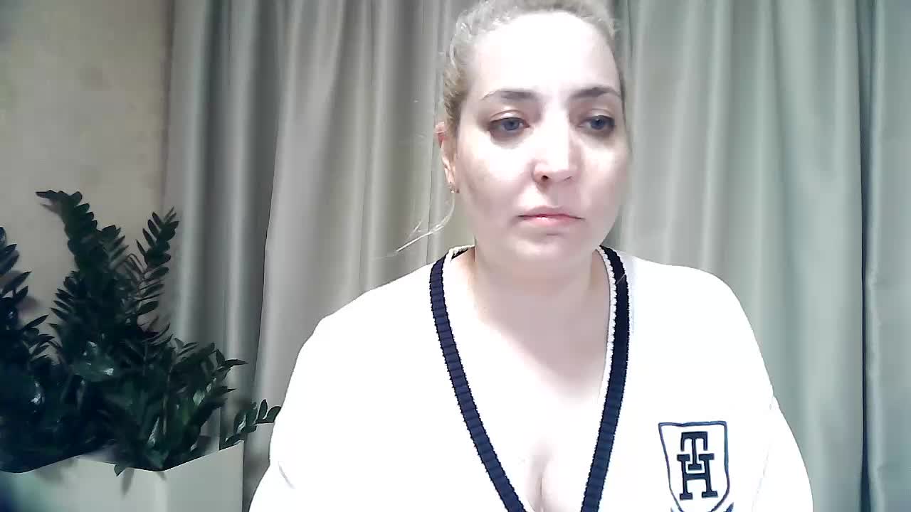 Mariska-kiska Cam Show Recorded 2025-05-09