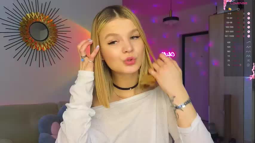 Lovely_babyy Cam Show Recorded 2025-05-09