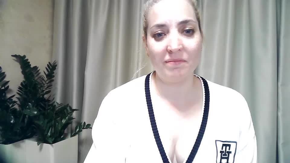 Mariska-kiska Cam Show Recorded 2025-05-09