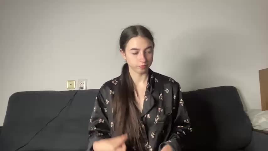 Iren_ferrari Cam Show Recorded 2025-05-09