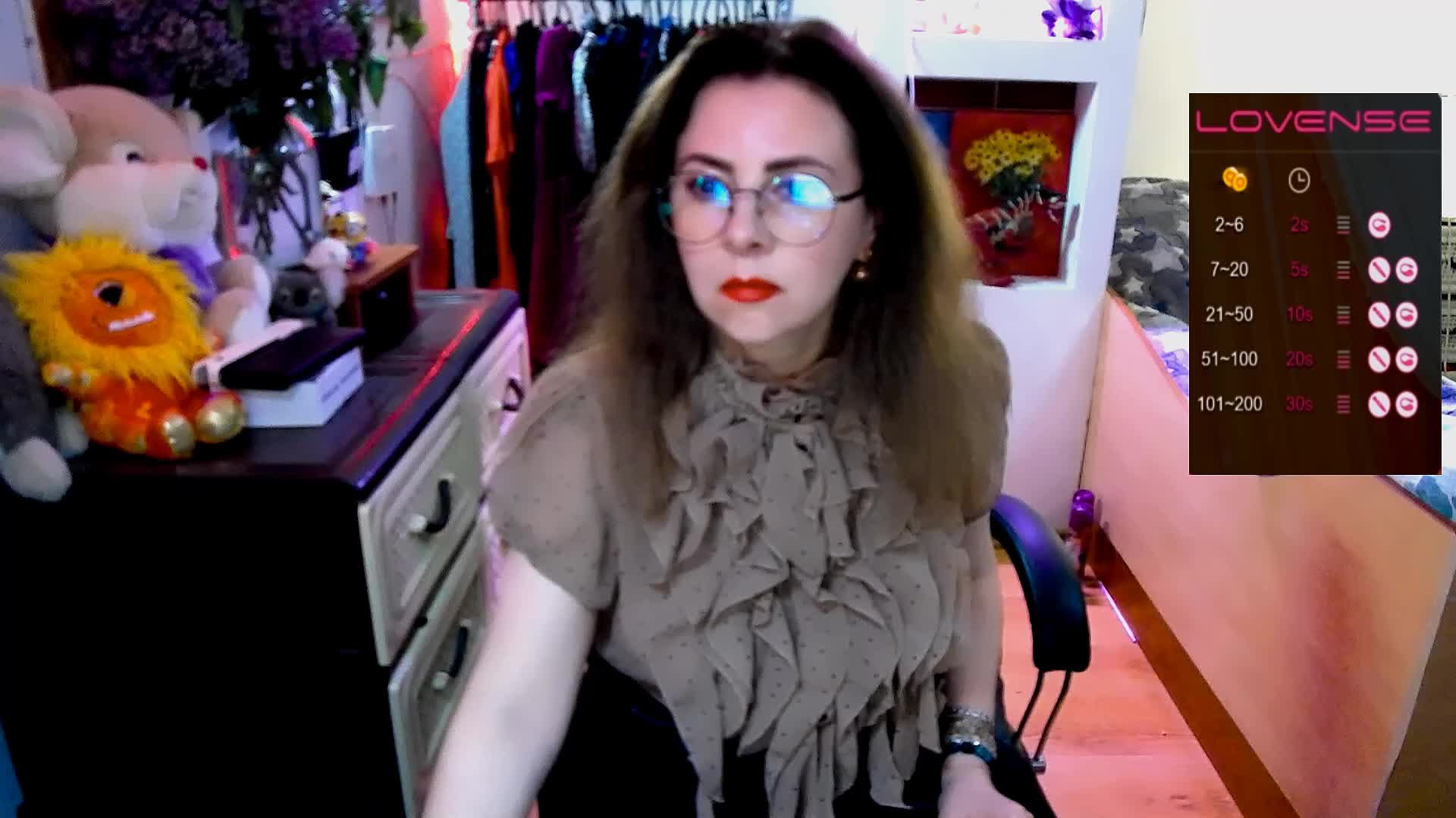 Delicecatmyau Cam Show Recorded 2025-05-09