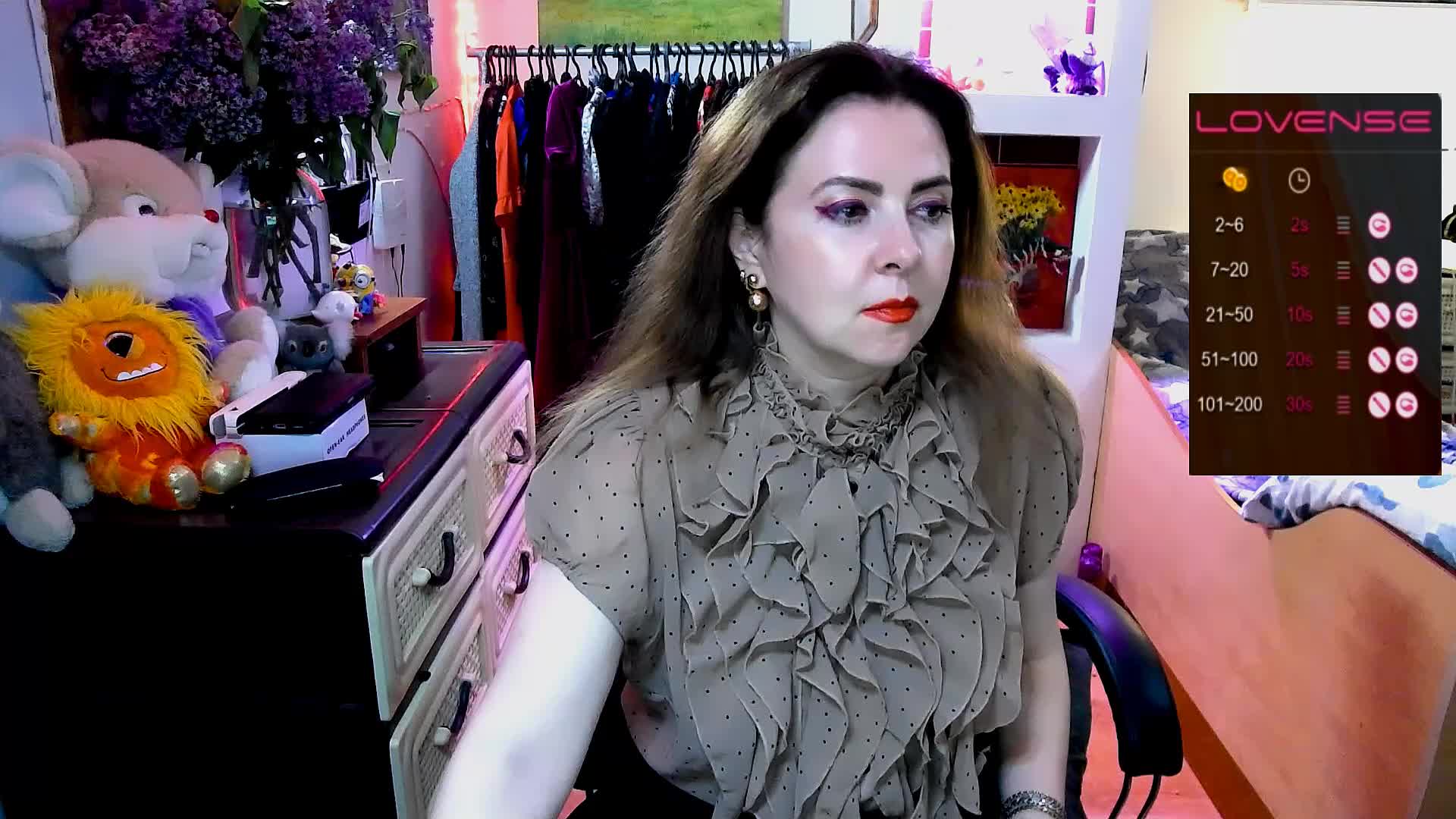 Delicecatmyau Cam Show Recorded 2025-05-09
