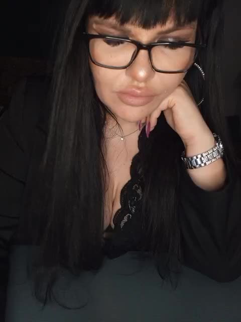 Brunetochkaaa Cam Show Recorded 2025-05-10