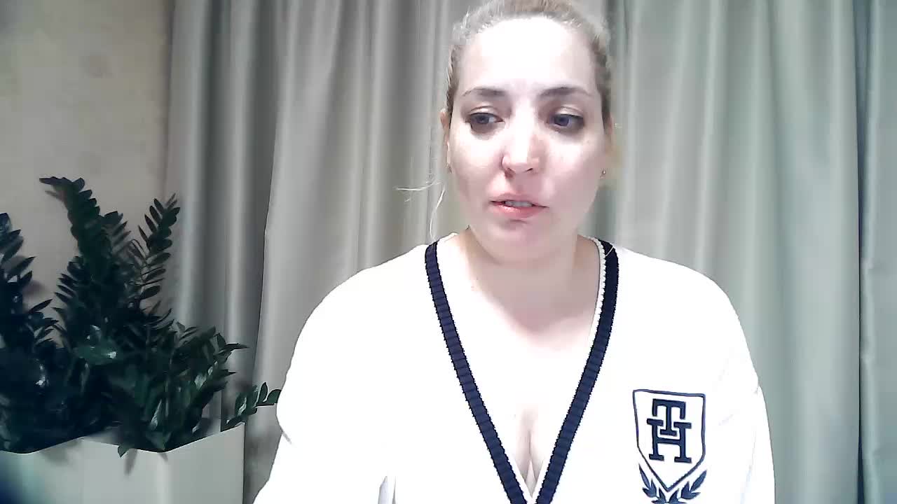 Mariska-kiska Cam Show Recorded 2025-05-10