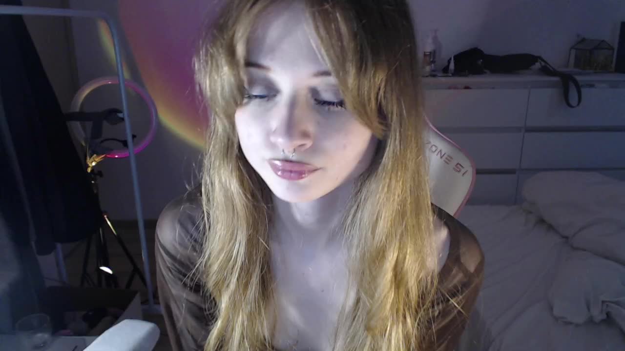 Mnepohuyy Cam Show Recorded 2025-05-10