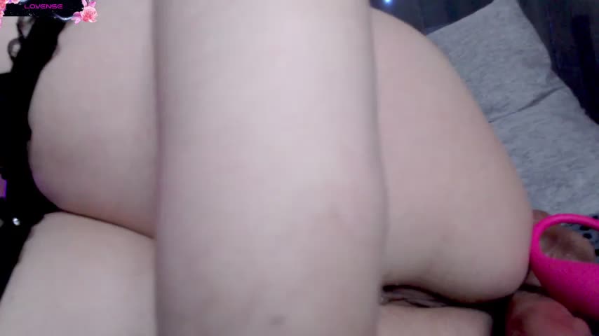 1Girl-1Fist Cam Show Recorded 2025-05-10