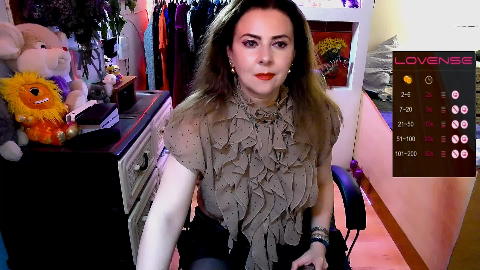 Delicecatmyau Cam Show Recorded 2025-05-10