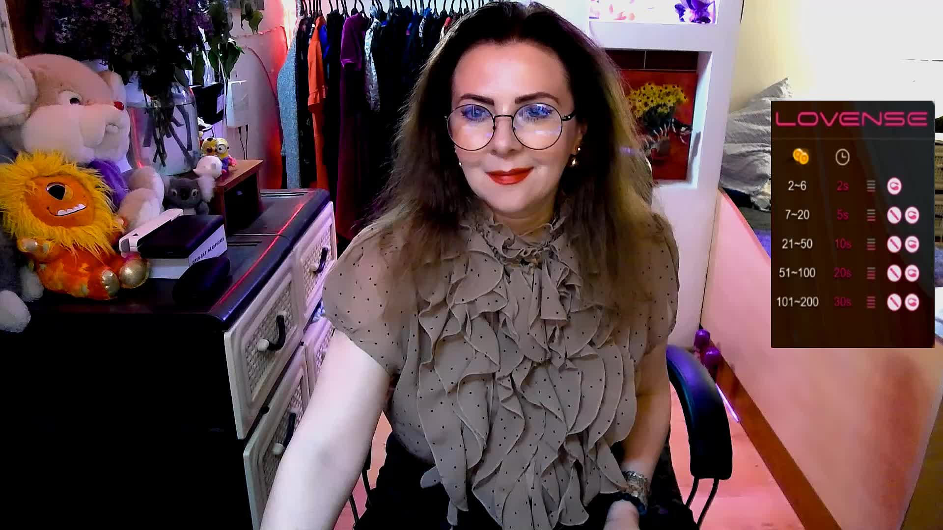 Delicecatmyau Cam Show Recorded 2025-05-10