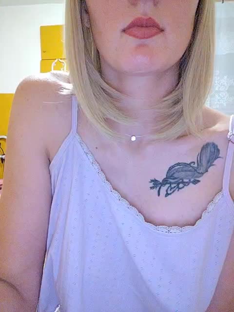 Tina_Valin Cam Show Recorded 2025-05-10