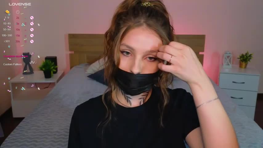 Mia_chill Cam Show Recorded 2025-05-10