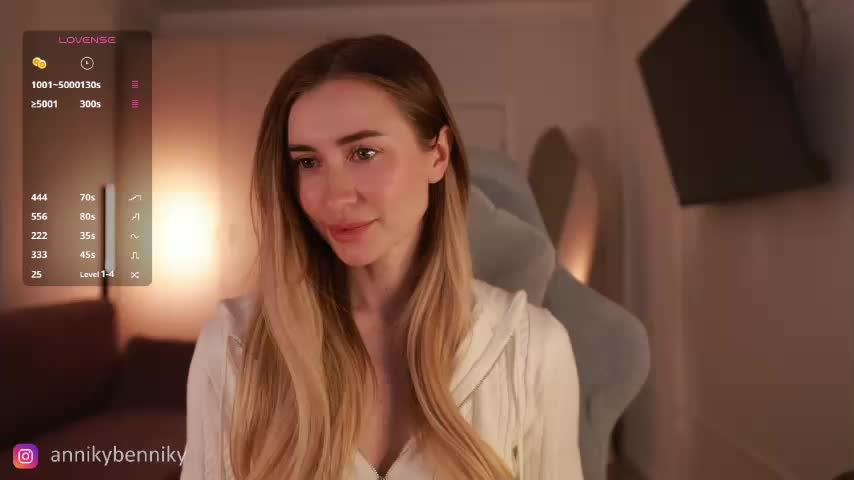 Coconutkitty Cam Show Recorded 2025-05-10