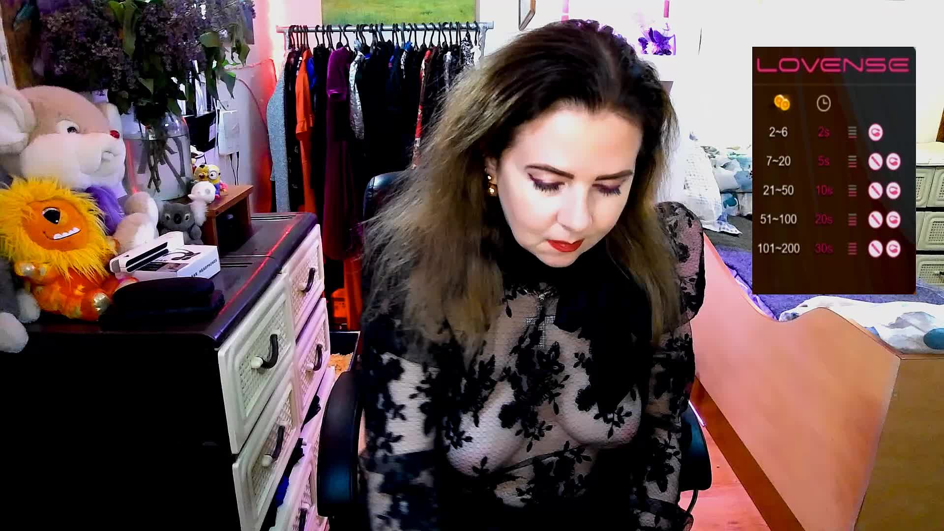 Delicecatmyau Cam Show Recorded 2025-05-10