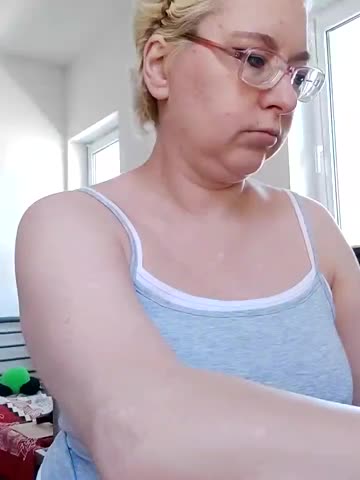 LeonaCrystal Cam Show Recorded 2025-05-10