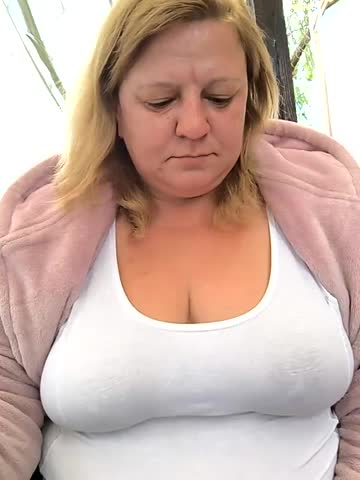Jusichka Cam Show Recorded 2025-05-11