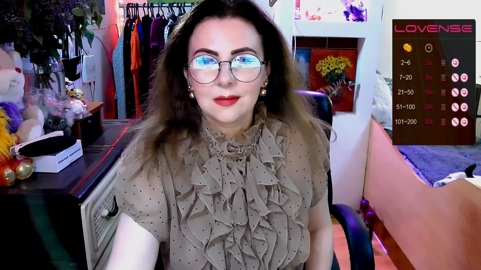 Delicecatmyau Cam Show Recorded 2025-05-11
