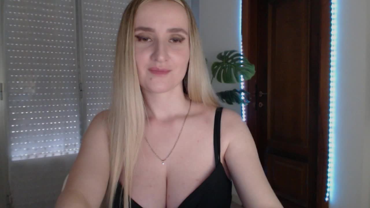 Alina-Lovely Cam Show Recorded 2025-05-11