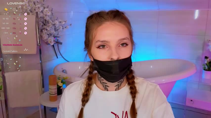 Mia_chill Cam Show Recorded 2025-05-11