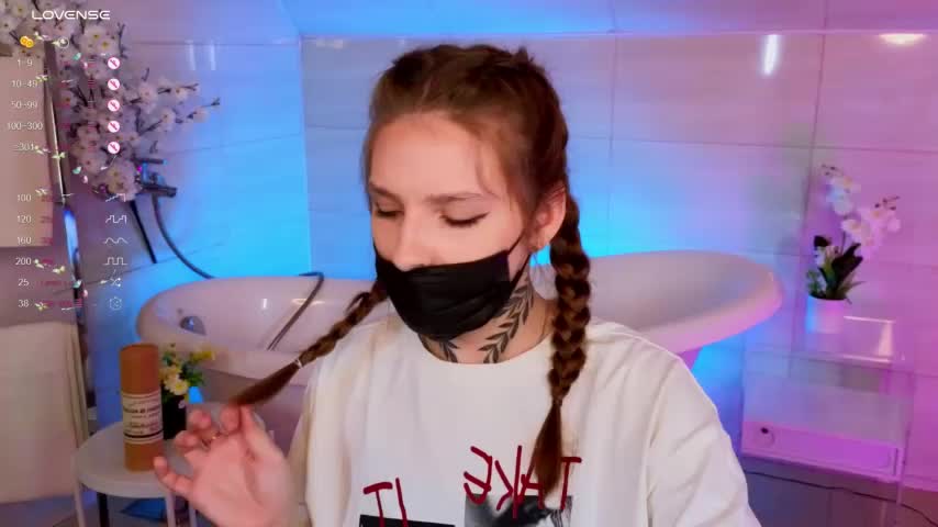 Mia_chill Cam Show Recorded 2025-05-11