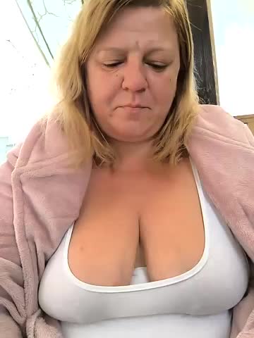 Jusichka Cam Show Recorded 2025-05-11