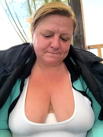 Jusichka Cam Show Recorded 2025-05-11