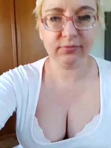 LeonaCrystal Cam Show Recorded 2025-05-11