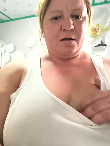 Jusichka Cam Show Recorded 2025-05-11