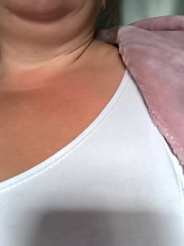 Jusichka Cam Show Recorded 2025-05-11