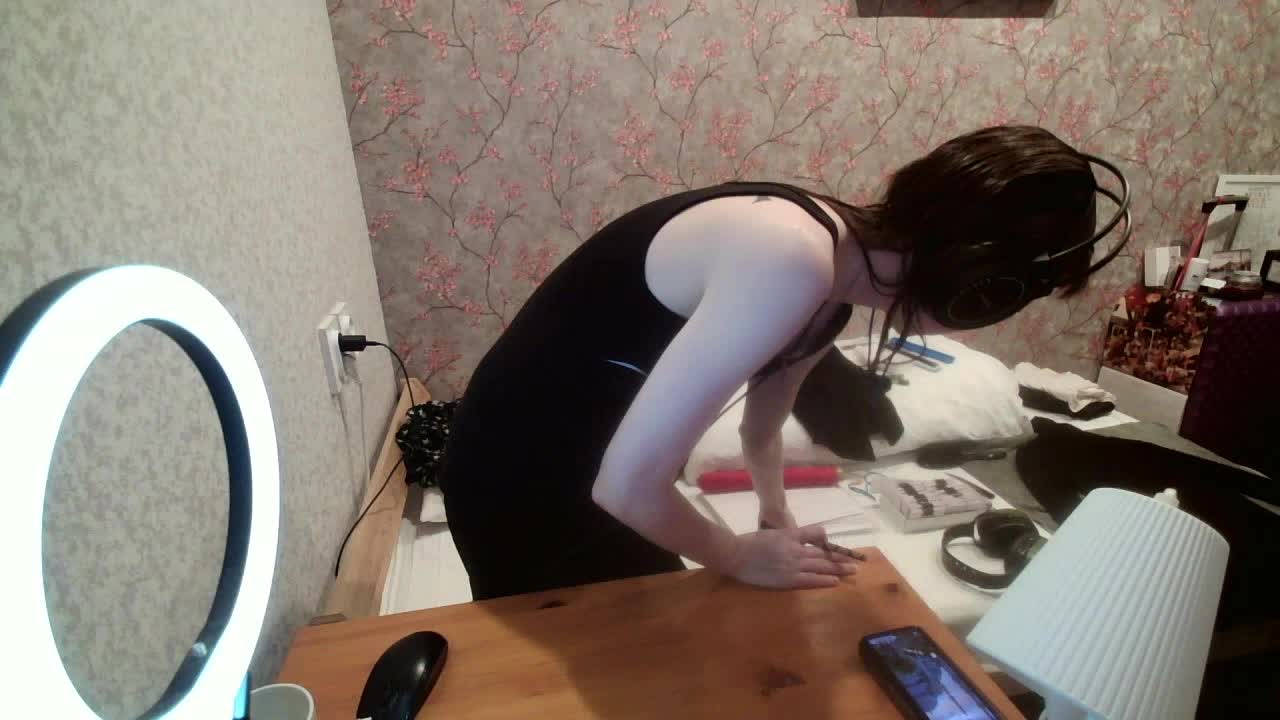 Magretta_Dering Cam Show Recorded 2025-05-11
