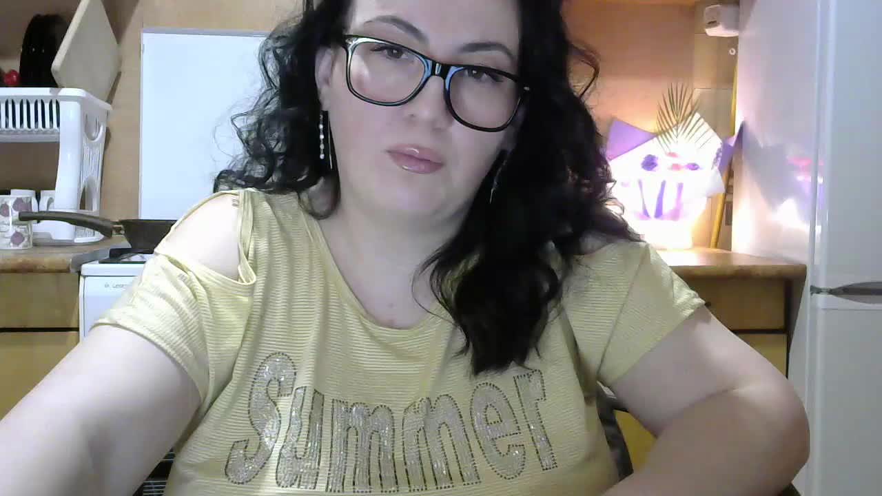 Tatianamedi Cam Show Recorded 2025-05-12