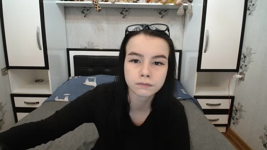 Lona-s Cam Show Recorded 2025-05-12