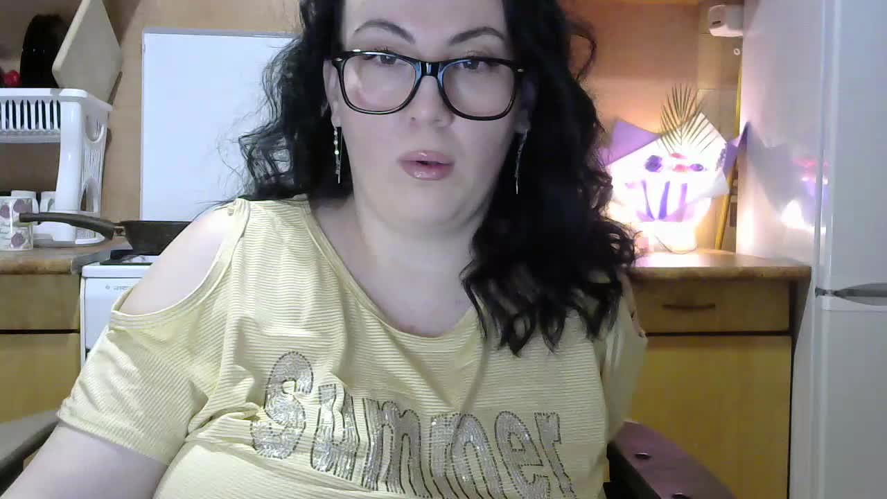 Tatianamedi Cam Show Recorded 2025-05-12