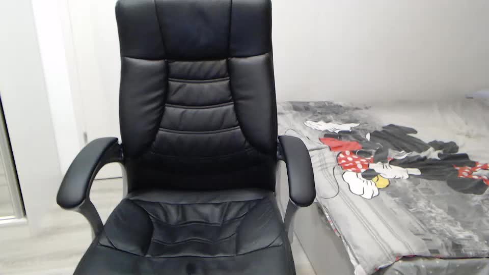 Blue_eyes96 Cam Show Recorded 2025-05-12