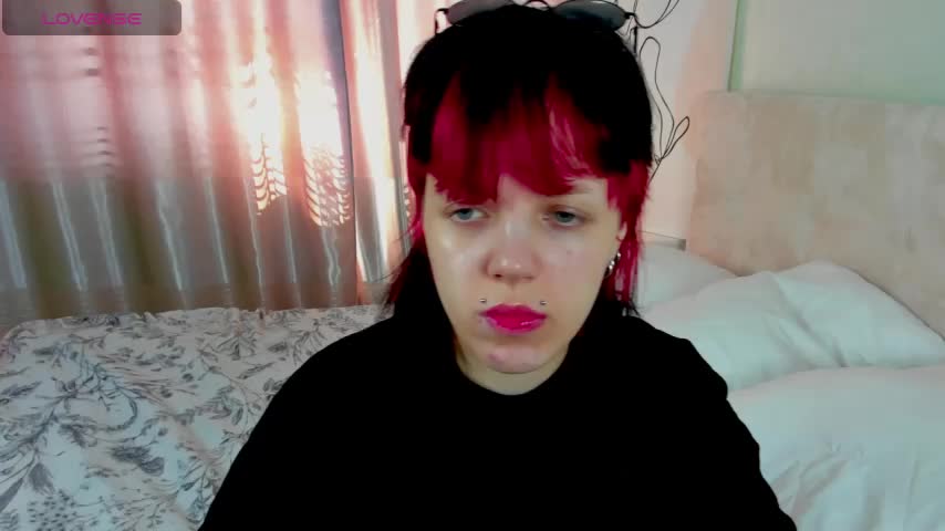 Rene_Yolker Cam Show Recorded 2025-05-12