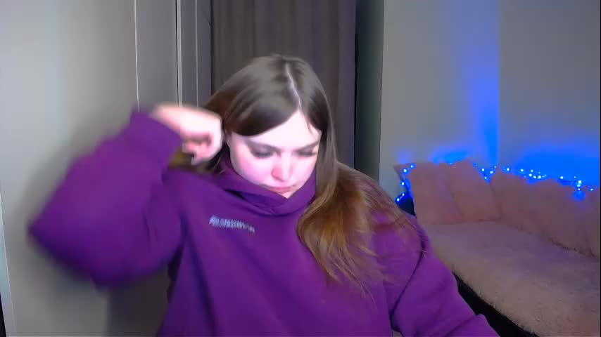 Emma_dorn Cam Show Recorded 2025-05-12