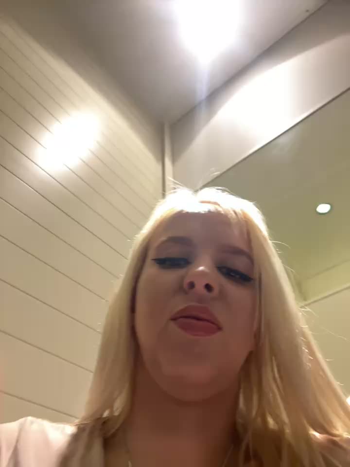 LikaCat Cam Show Recorded 2025-05-12