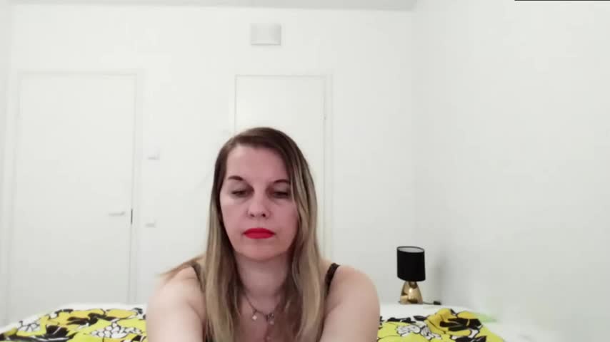 MilfBetta Cam Show Recorded 2025-05-13