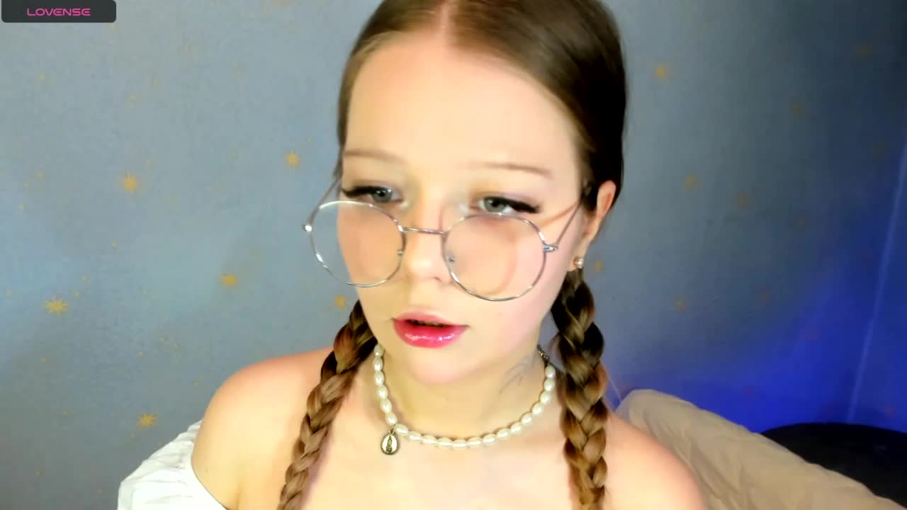 MelMooon Cam Show Recorded 2025-05-13