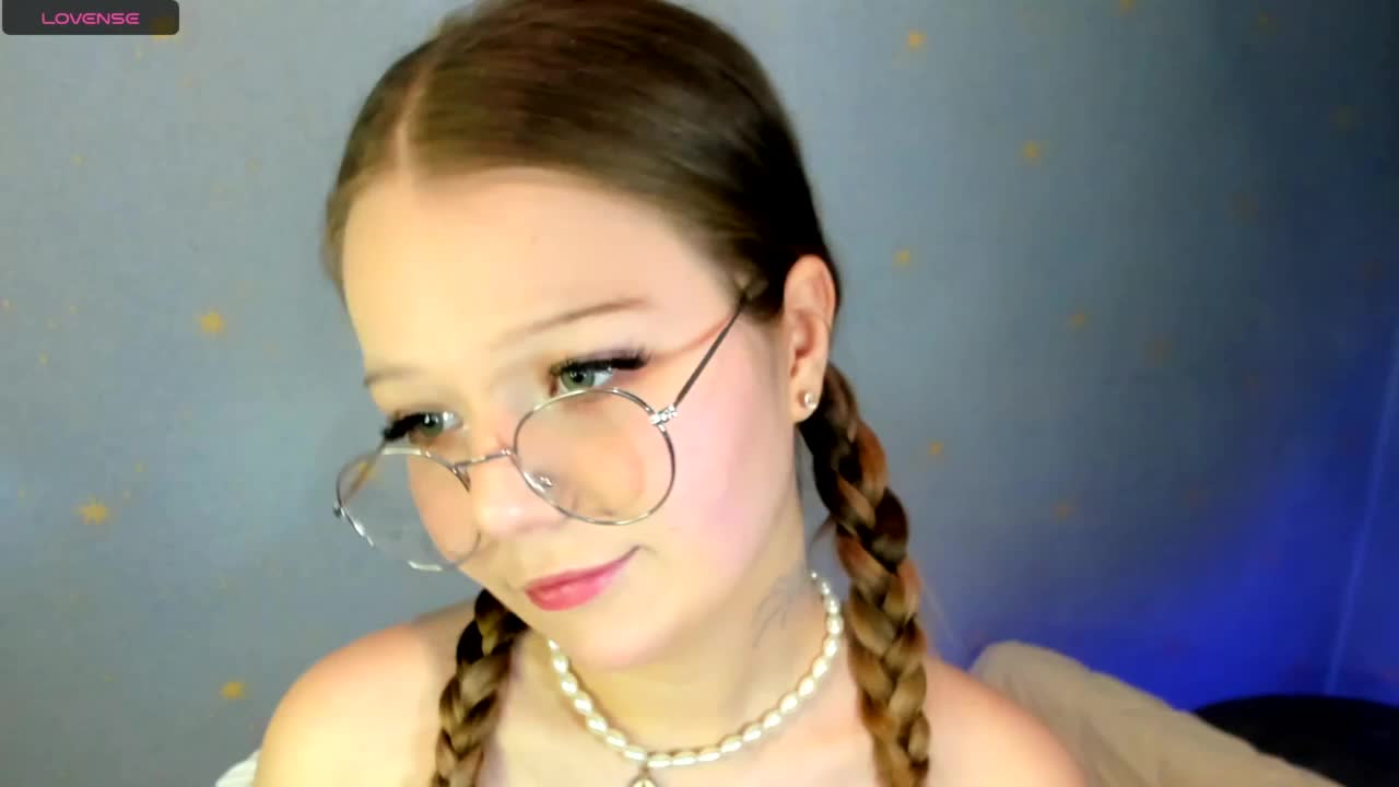 MelMooon Cam Show Recorded 2025-05-13