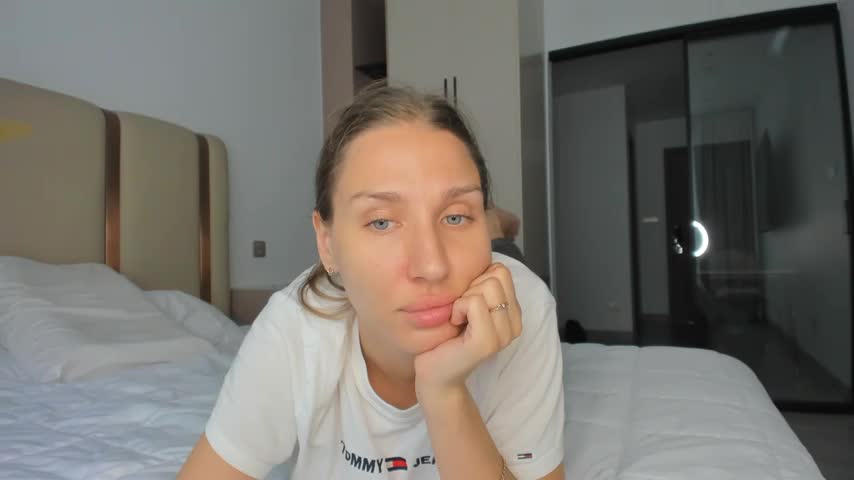 SofiClimbing Cam Show Recorded 2025-05-13