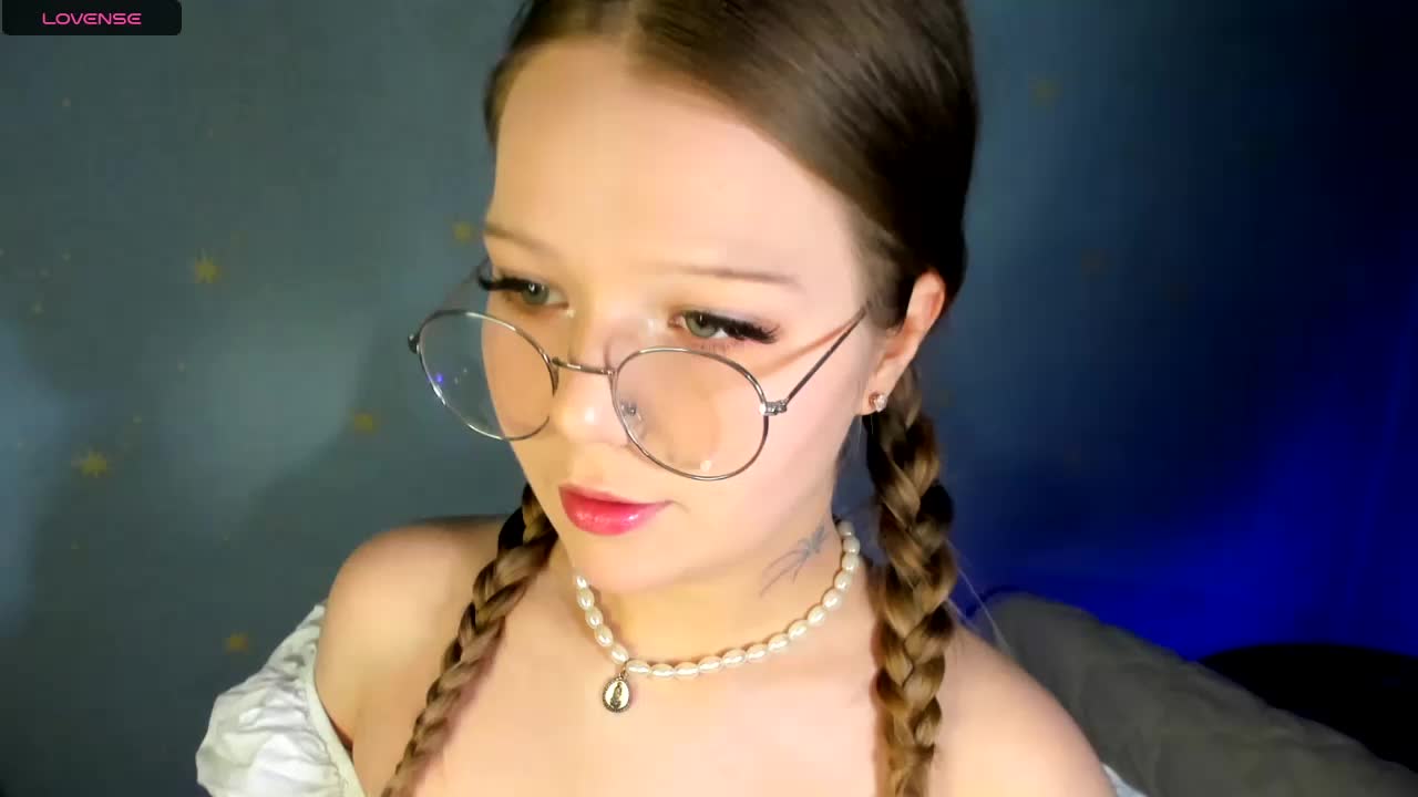 MelMooon Cam Show Recorded 2025-05-13